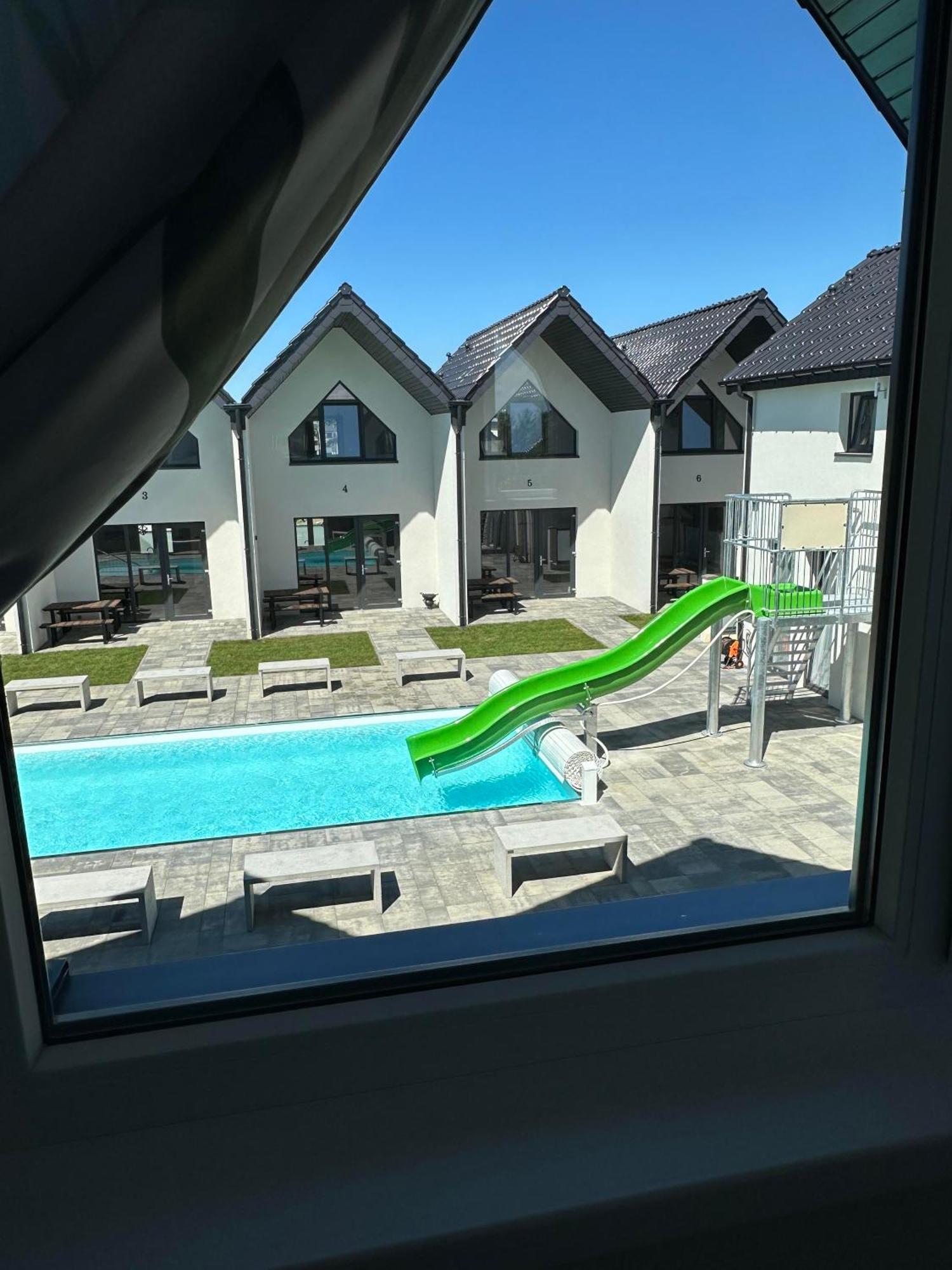 Domki Aurora Klimatyzowane, Z Podgrzewanym Basenem I Zjezdzalnia Wodna Rewal Exterior foto